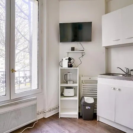 Cosy Near The Eiffel Tower Paris